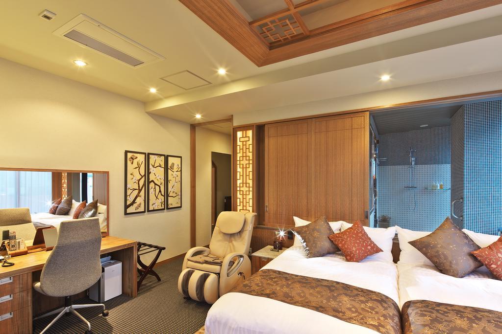 Hotel Coco Grand Takasaki Extérieur photo